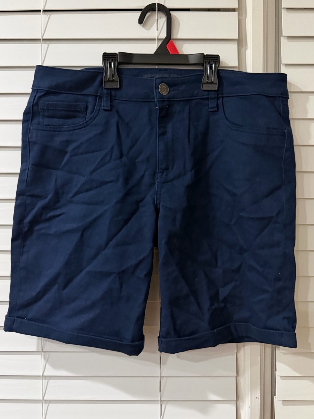 School Uniforms Aeropostale Navy Blue Mid-Rise Cuffed Shorts 💙 Size 10